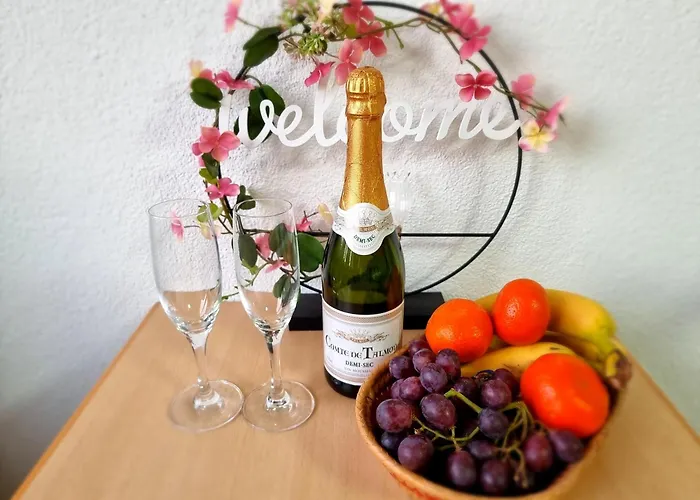 Apartment Mit Pool In